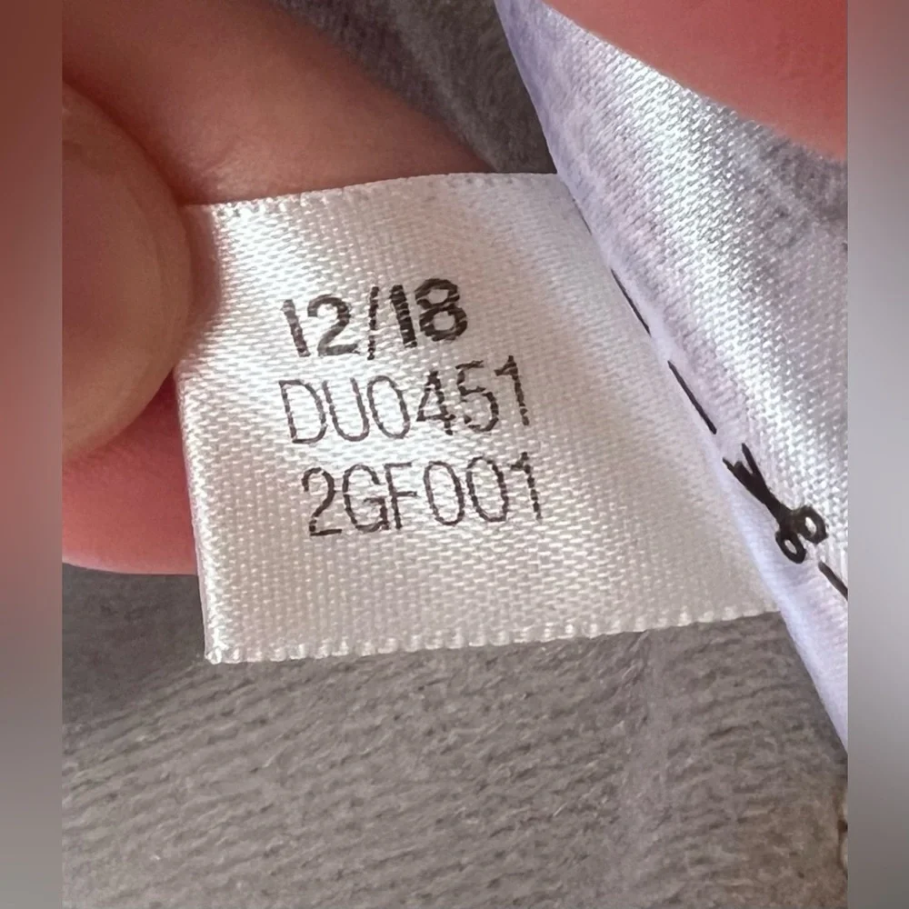 Adidas Essentials 3-Stripes‎ Tricot Full Zip Track Top size Small